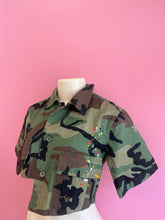 Load image into Gallery viewer, army crop vest