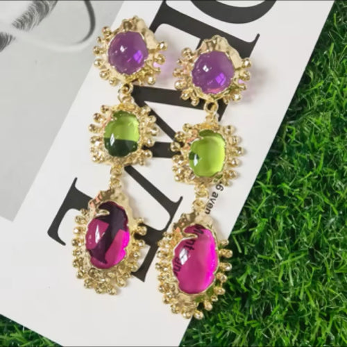 Sassy earring