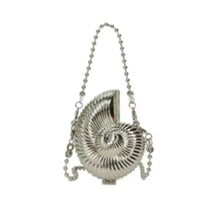 Load image into Gallery viewer, Mini seashell bags