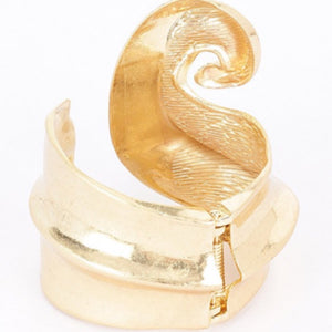 Golden cuff