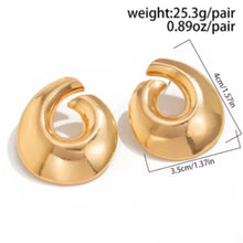 Load image into Gallery viewer, Tida earrings