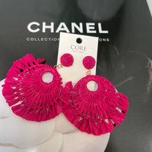Load image into Gallery viewer, vacation earrings